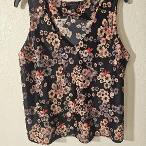 Halogen Black Floral V-Neck Sleeveless Camisole with Cream and Red Blooms